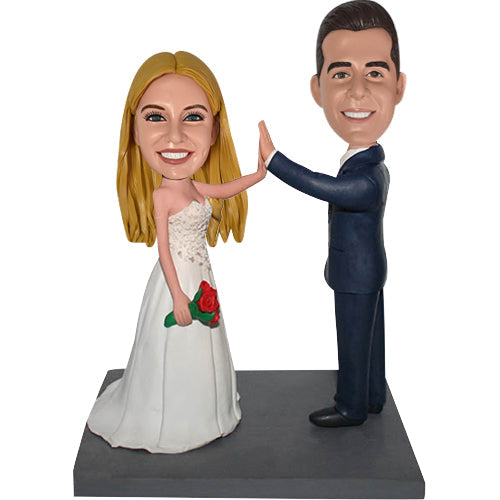 Groom and Bride Bobbleheads Giving High Five