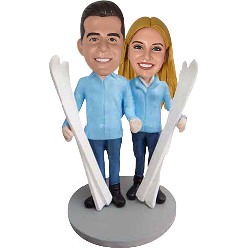 Skiing Couple Bobbleheads