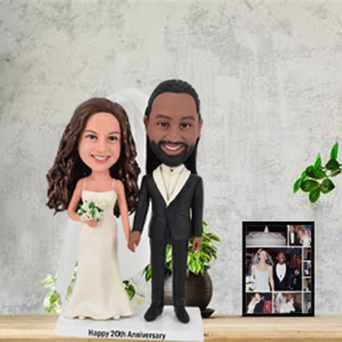 Custom Wedding bobbleheads from photos